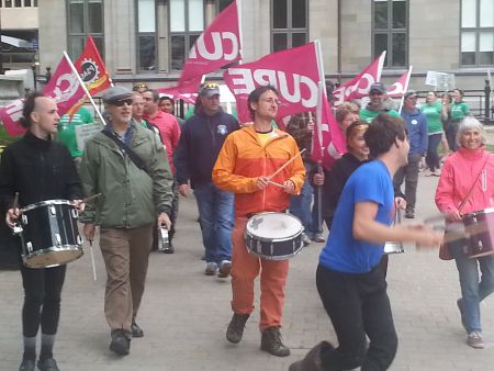 Almost 300 Halifax Water workers, friends, family and fellow union members rallied at City Hall. They want Council to bring management back to the table and put an end to the one month lock out. Photo Robert Devet 