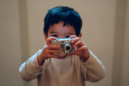 This child is likely not in junior high school, and so is not quite yet eligible to compete in the MANS' 'Mining Rocks!' video contest. [Photo: jaychiu]