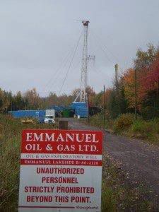 The Trites family traded a trailer park for a shot at natural gas riches. It does not seem to have gone well. Pictured is an abandoned drill rig, left standing since mid 2009. [Photo via facebook]