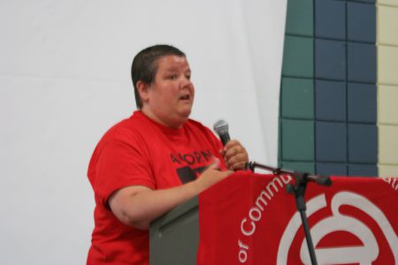 ACORN member and MetCap tenant Lisa Farin speaks on Healty Homes Campaign. Photo Robert Devet