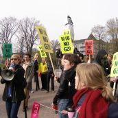 G8 morning picket - Union leader arrested