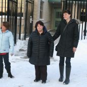 Brenda Hardiman, Nichele Benn and friend leave the institution for the RCMP detachment. Photo Robert Devet