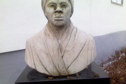 Harriet Tubman Memorial Bust defacement image 7